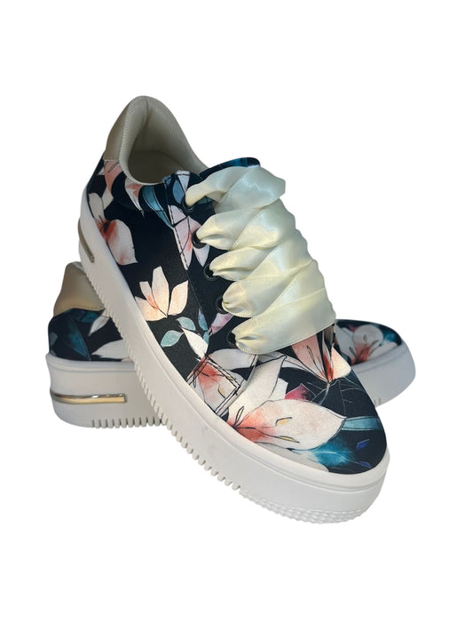 Urban Fashion Flower Black Beige