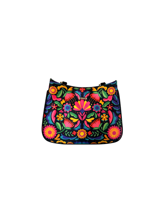 Karina Flores Etnicas